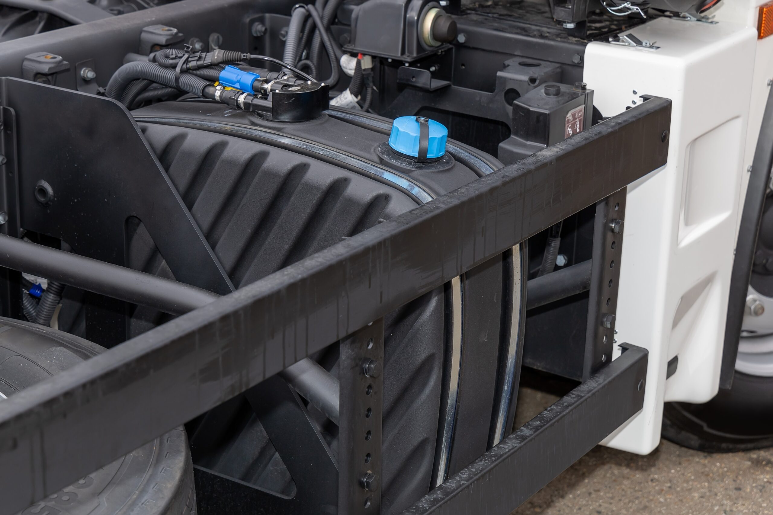 Def System In Rigs What Is DEF (Diesel Exhaust Fluid) and Why Does It Matter for Your Fleet?