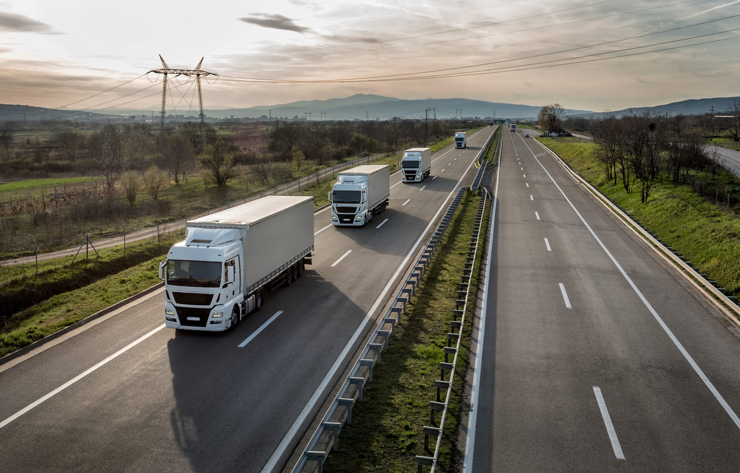 What is a Straight Truck? Types, CDL Requirements and Fleet Guide 2026